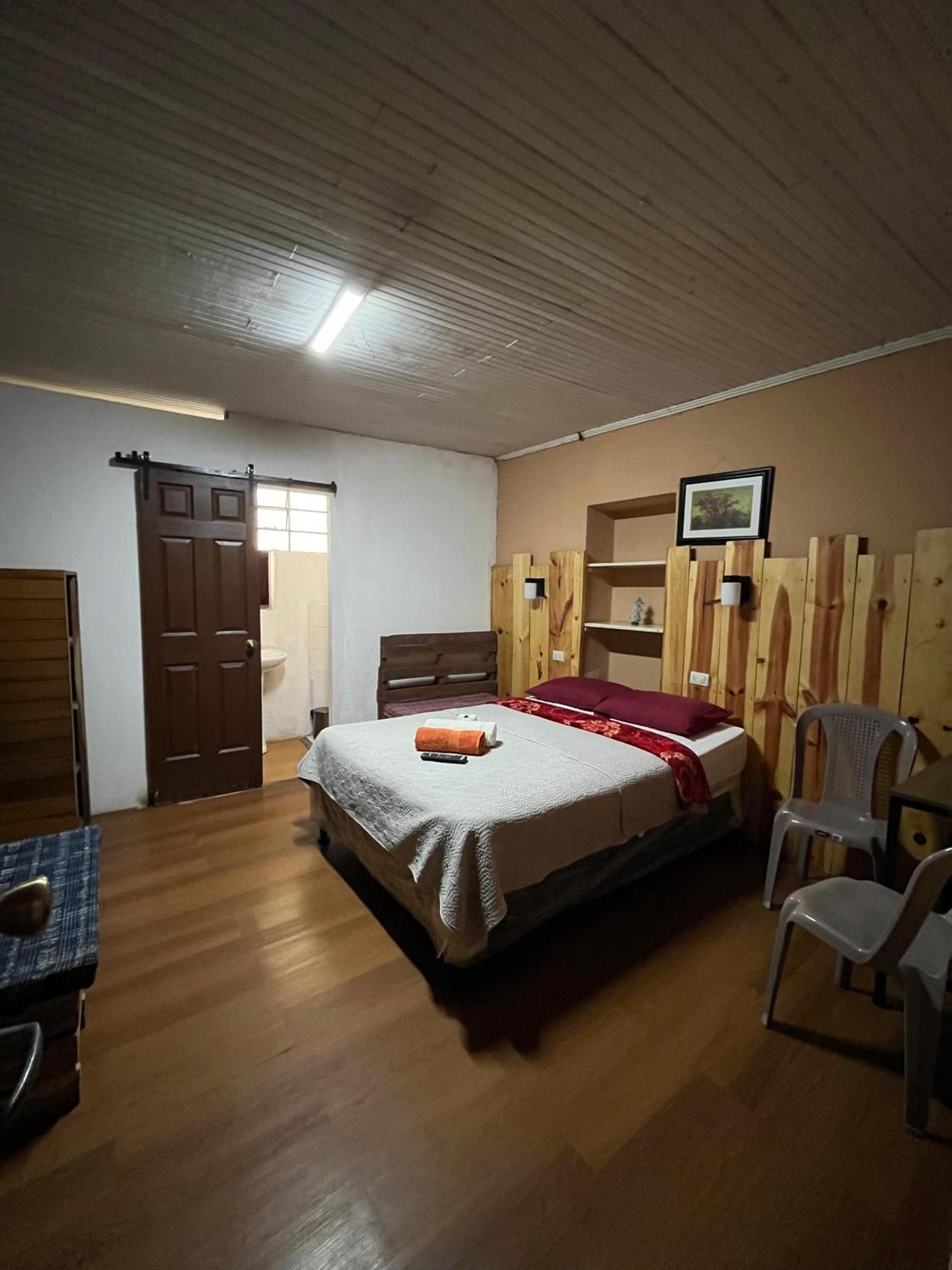Hostal Choja Quetzaltenango ภายนอก รูปภาพ